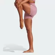 Προσφορά Yoga Essentials High-Waisted Short Leggings για 18,6€ σε Adidas