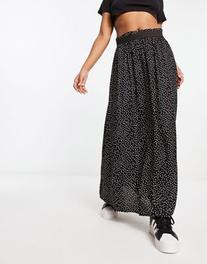 Προσφορά Only pleated midi skirt in black spot print για 36,99€ σε Asos