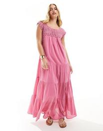Προσφορά ASOS DESIGN crochet swing tiered maxi dress in rose για 42€ σε Asos