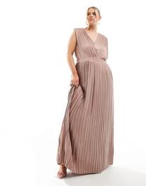 Προσφορά TFNC Plus Bridesmaid satin pleated maxi dress in rose brown για 79€ σε Asos