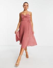Προσφορά ASOS DESIGN twist front pleated cami midi dress with belt in rose pink για 10,5€ σε Asos