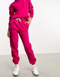 Προσφορά Polo Ralph Lauren icon logo arctic fleece joggers in bright pink για 77€ σε Asos