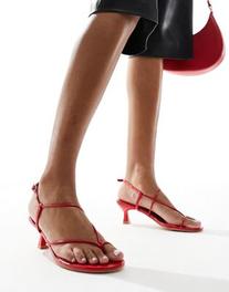 Προσφορά Public Desire Ark kitten heel strappy sandal in red για 25€ σε Asos