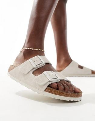 Προσφορά Birkenstock Arizona sandals in antique white suede για 105€ σε Asos