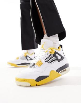 Προσφορά Air Jordan 4  retro trainers in white and yellow για 189,99€ σε Asos