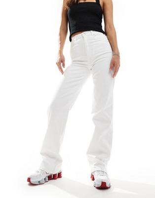 Προσφορά Dr Denim Moxy straight leg jeans in white wash για 87,99€ σε Asos