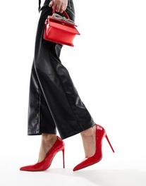 Προσφορά Simmi London Agathia court shoes red patent για 40,99€ σε Asos