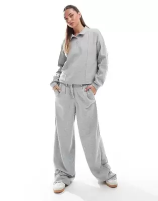 Προσφορά Vero Moda jersey polo top and wide leg jersey trousers set in light grey melange για 68€ σε Asos