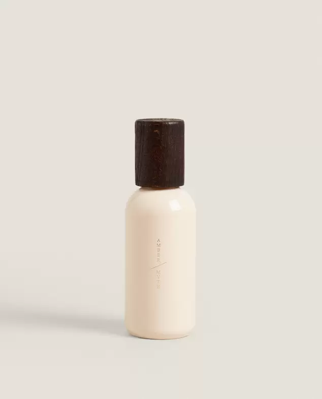 Προσφορά (200 ML) ΑΡΩΜΑΤΙΚΟ ΣΠΡΕΪ AMBER MYTH για 15,99€ σε ZARA HOME