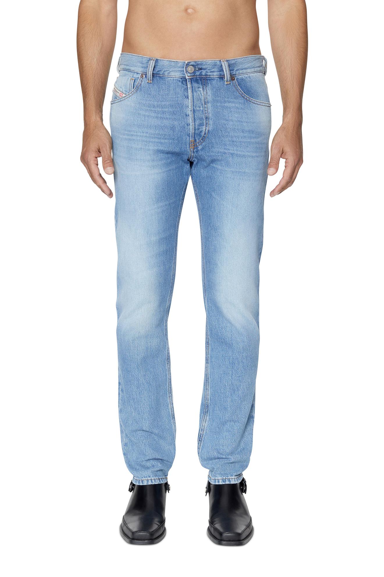 Προσφορά Straight Jeans - 1995 D-Sark για 120€ σε DIESEL