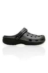 Προσφορά Γυναικεία crocs σε μαύρο χρώμα Famous για 2,99€ σε Famous shoes