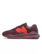 Προσφορά 57/40 για 75€ σε New Balance