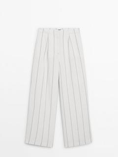 Προσφορά Φαρδύ παντελόνι με ρίγες για 79,95€ σε Massimo Dutti
